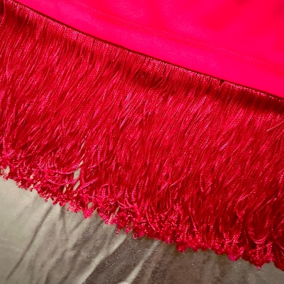 Fringe bottom mini skirt -red - Picture 4 of 4